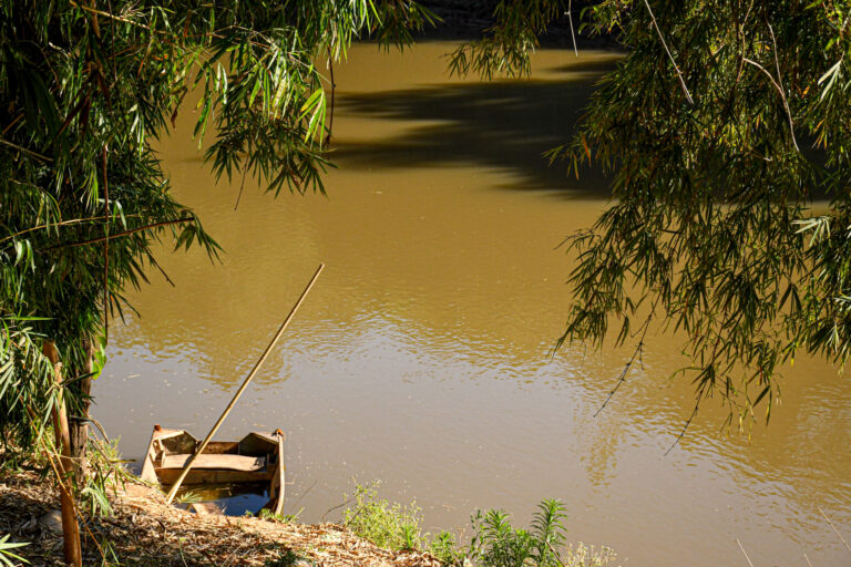 Estudos da Unesp sobre a qualidade da água do Rio Paraopeba têm preocupado população atingida 