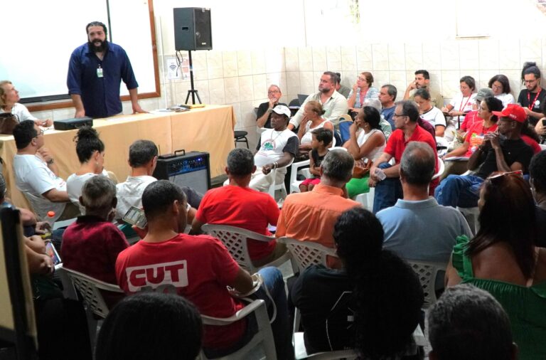 Plenária discute mutirão do CAF no Médio Rio Doce e atingidos (as) pedem ampliação do prazo 