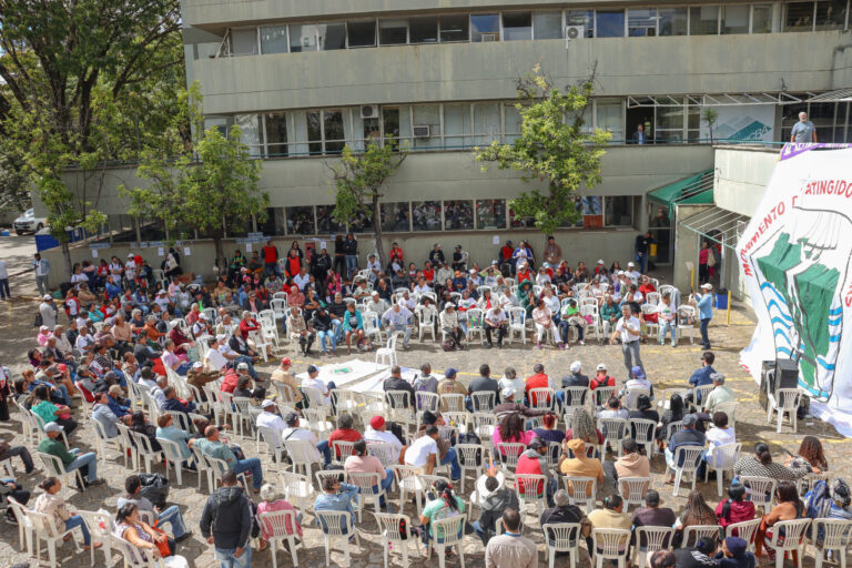 Boletim Semanal da Aedas: Ato do Movimento dos Atingidos por Barragens e lideranças atingidas em Belo Horizonte e questionamentos ao estudo realizado pela CAMF